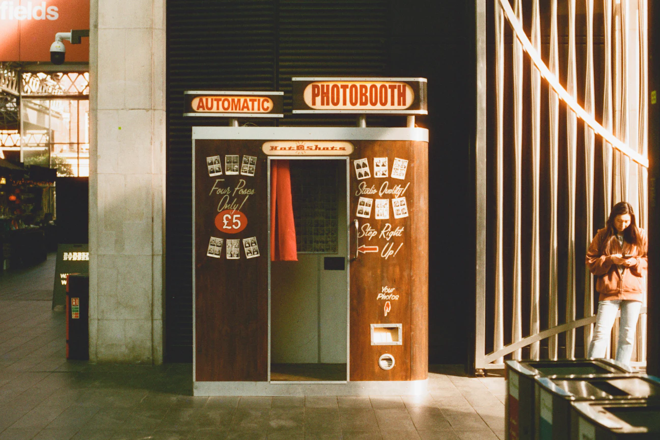 Photobooth Nedir? Çeşitleri, Nasıl Çalışır ve Nasıl Seçilir?