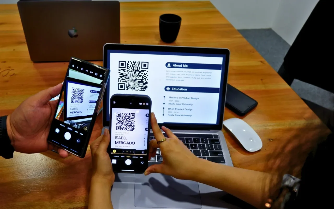 Telefonla QR kod okutarak kayıt